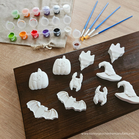 Besonderes Halloween Geschenk für Kinder mit handgegossenen Figuren aus Keramikgießpulver zum Bemalen als hochwertiges Kreativset, Bastelset und kreatives Halloween Mitbringsel