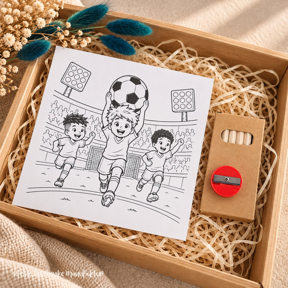 Fußball Ausmalbilder für Kinder im kompakten Mini Malheft mit sechs verschiedenen Fußball Motiven